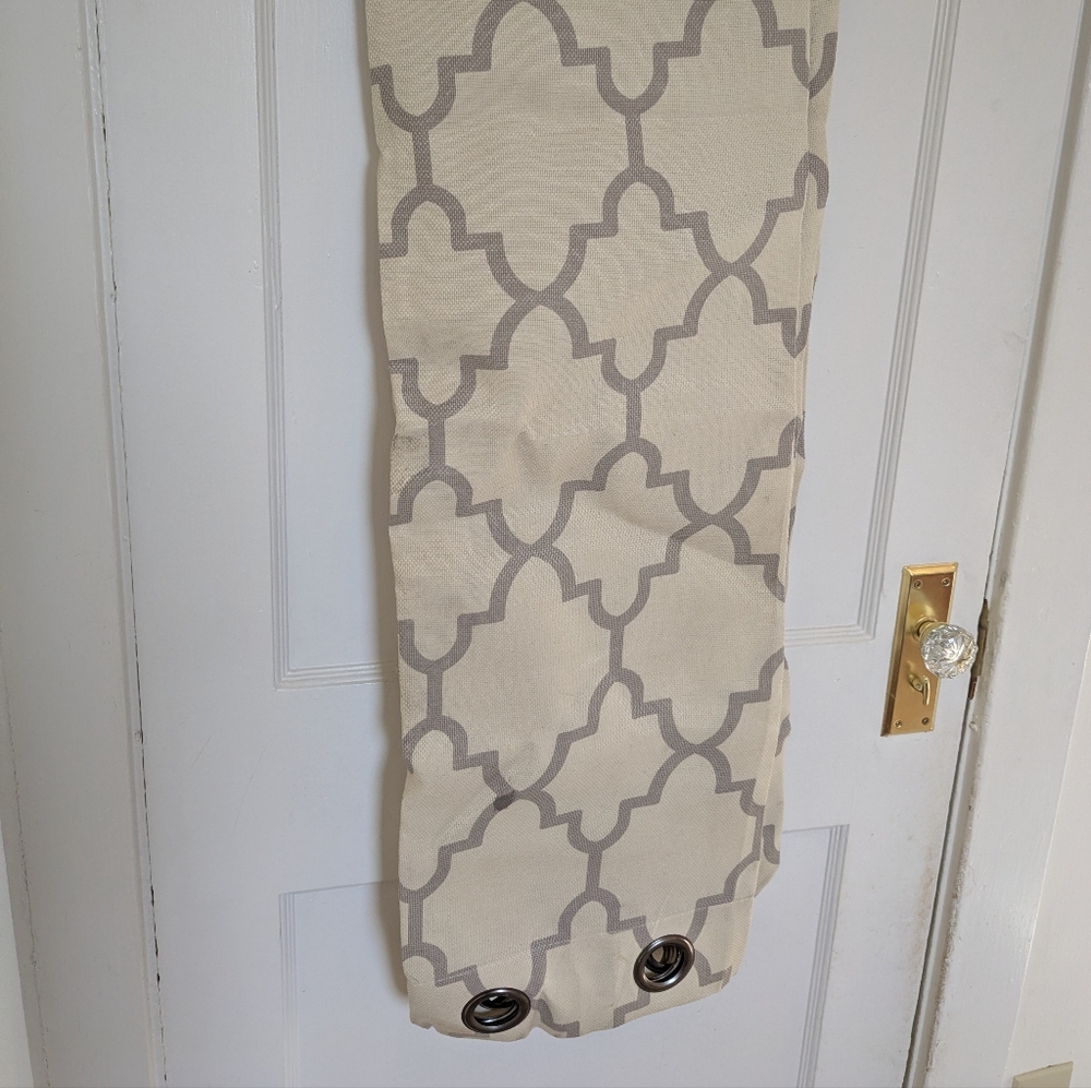 Creme Patterned Geometric 84" Long x 50" Wide Smoke Free Home Used Fair